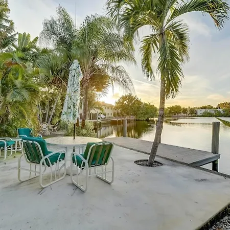 Waterfront Apartment Private Patio Pool